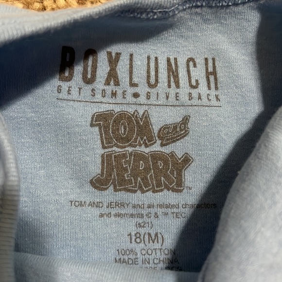 BNWOT BoxLunch Exclusive super soft Tom & Jerry graphic bodysuit size 18M - Picture 4 of 4